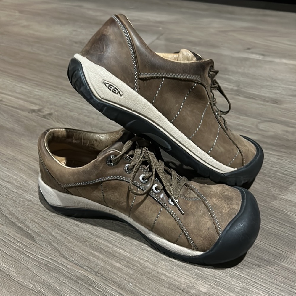 Keen - Picture 3 of 7